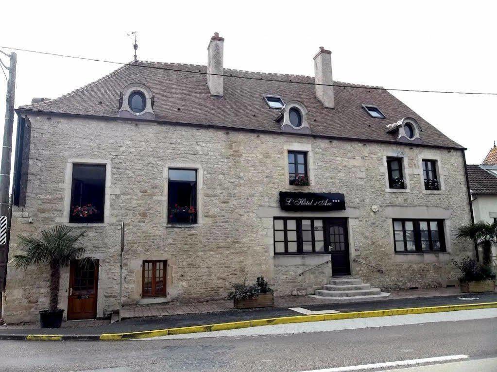 Logis L'Hotel D'Arc Arc-sur-Tille Exterior foto