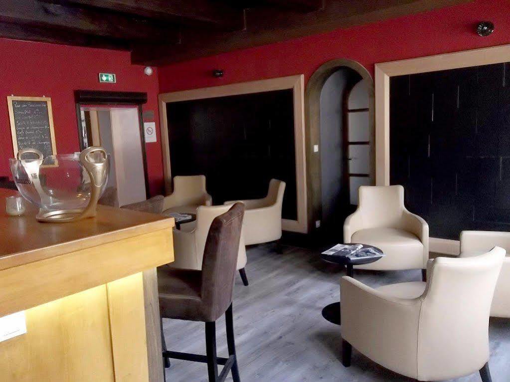 Logis L'Hotel D'Arc Arc-sur-Tille Exterior foto