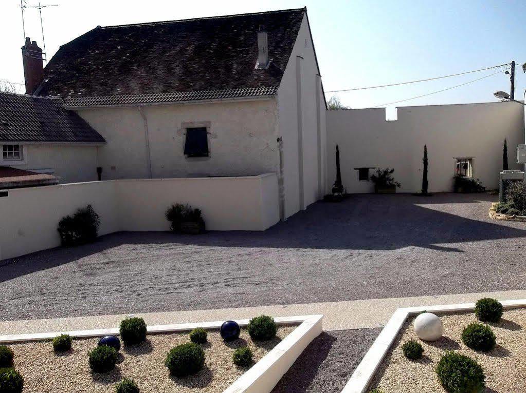 Logis L'Hotel D'Arc Arc-sur-Tille Exterior foto