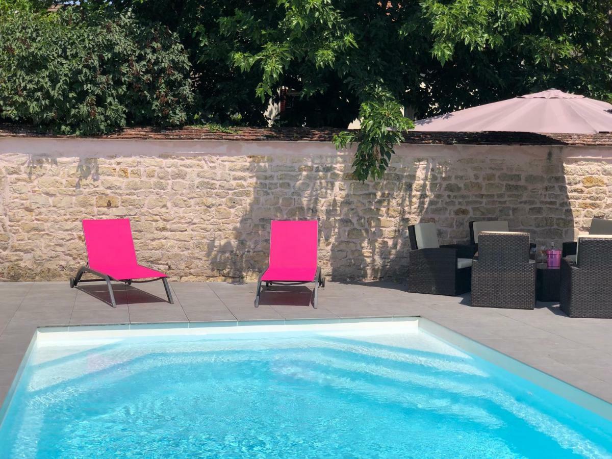 Logis L'Hotel D'Arc Arc-sur-Tille Exterior foto
